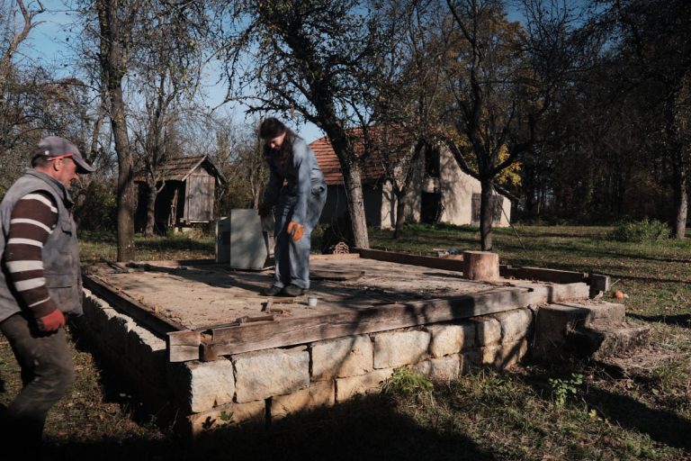 an old wooden cottage disassembling process