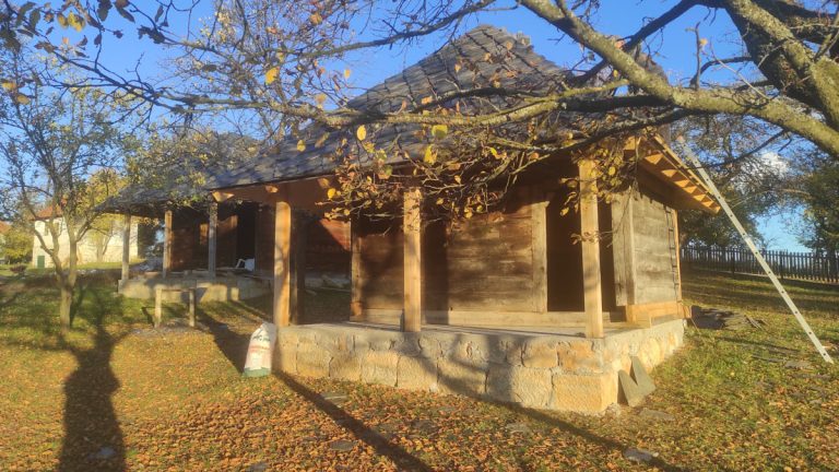 cottage-roof-slats-1