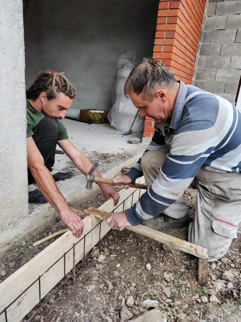 workers building a reinforcement