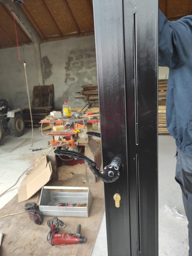 new door frame detail