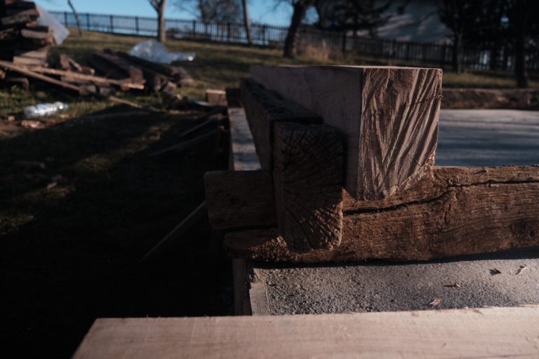 wooden foundation runner