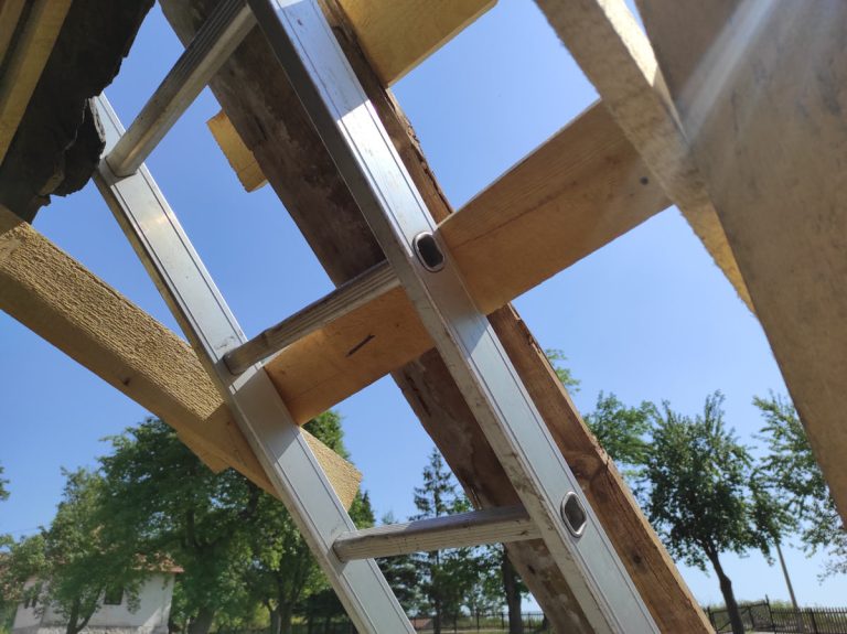 ladders-rafters-roof-tiling