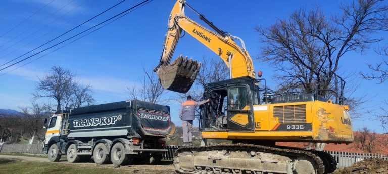 asphalt reconstruction